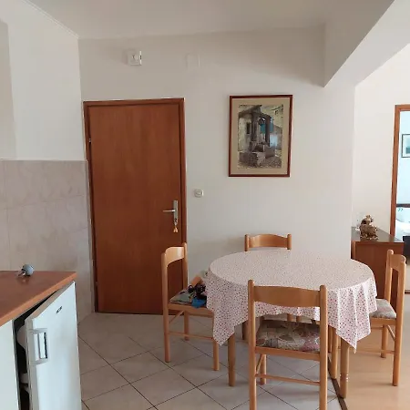 Ljubica Apartment *