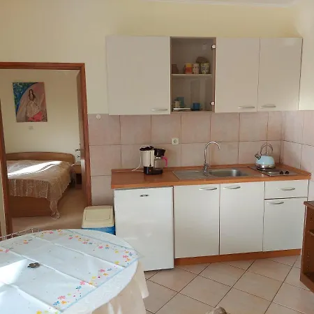 Ljubica Apartment *